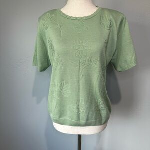 Alfred Dunner Light Green Floral Women's Tee
